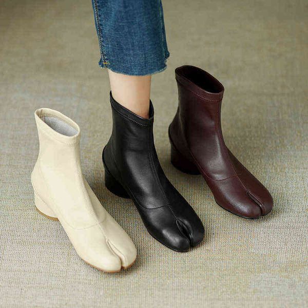 hbp boots wind split toe 2022 new autumn elastic leather pig foot short in skin thin women 220811, Black
hbp boots wind split toe 2022 new autumn elastic leather pig foot short in skin thin women 220811, Black