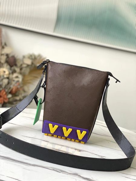 2022classic mini shoulder bag men real leather handbags messenger bags fasion bags crossbody bag man
2022classic mini shoulder bag men real leather handbags messenger bags fasion bags crossbody bag man