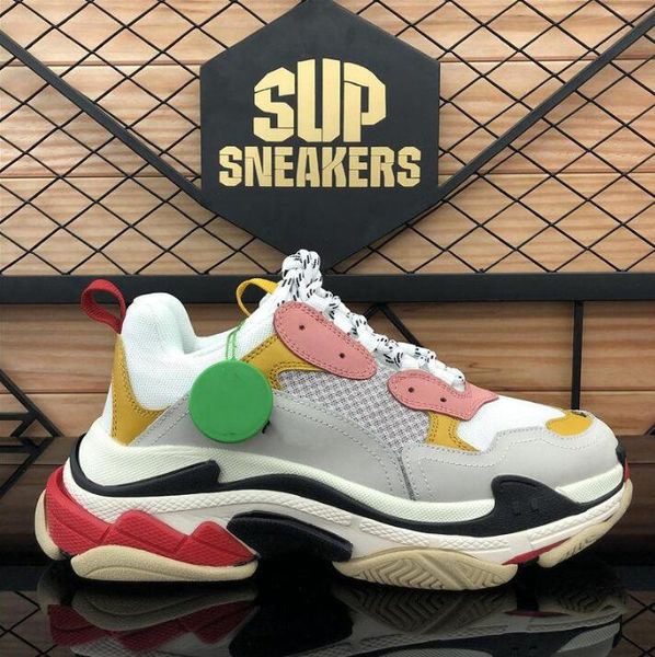 2022 triple-s fashion paris 17fw triple shoes sneakers for men women black red white green casual dad shoe tennis increasing multiple colors
2022 triple-s fashion paris 17fw triple shoes sneakers for men women black red white green casual dad shoe tennis increasing multiple colors