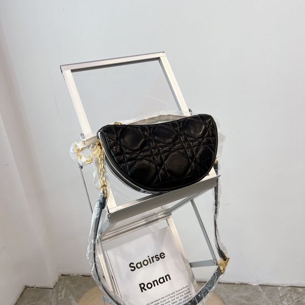 evening bags ladies designer wedding party fashion messenger bag solid color letter printed zipper crescent chest
evening bags ladies designer wedding party fashion messenger bag solid color letter printed zipper crescent chest