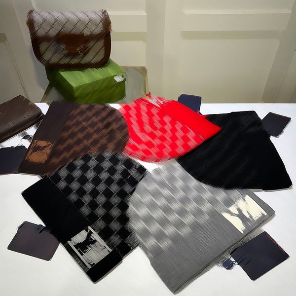 23ss 5color luxury designer autumn winter hats stripe v letter l men women fashion knitted cap wool thicker outdoor keeping warm skull caps, Blue;gray
23ss 5color luxury designer autumn winter hats stripe v letter l men women fashion knitted cap wool thicker outdoor keeping warm skull caps, Blue;gray