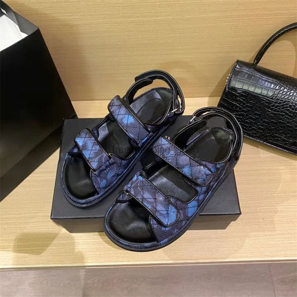 designer women sandals womens slides crystal calf leather casual shoes quilted platform summer beach slipper 35-4 with box 568, Black
designer women sandals womens slides crystal calf leather casual shoes quilted platform summer beach slipper 35-4 with box 568, Black