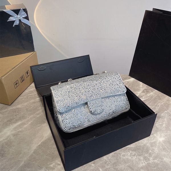 2022 new designer bags fashion bags street outdoor sacoche ladies luxury full diamond messenger bag silver chain shoulder wallet handbag
2022 new designer bags fashion bags street outdoor sacoche ladies luxury full diamond messenger bag silver chain shoulder wallet handbag