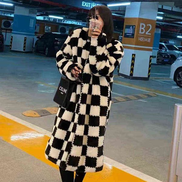 2021 new women's black white checkerboard pattern x-long faux fur overcoat warm outwear o-neck m219 t220810
2021 new women's black white checkerboard pattern x-long faux fur overcoat warm outwear o-neck m219 t220810