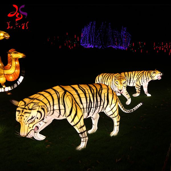 new year chinese style waterproof large outdoor lighting cartoon tiger silk lantern traditional decoration
new year chinese style waterproof large outdoor lighting cartoon tiger silk lantern traditional decoration