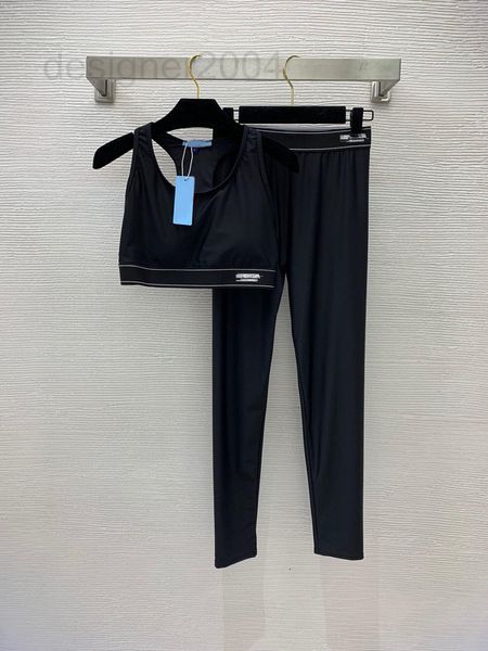 casual dresses designer new high elastic yoga sports suit webbing navel exposed vest with chest cushion and leggings o3a5, Black;gray
casual dresses designer new high elastic yoga sports suit webbing navel exposed vest with chest cushion and leggings o3a5, Black;gray