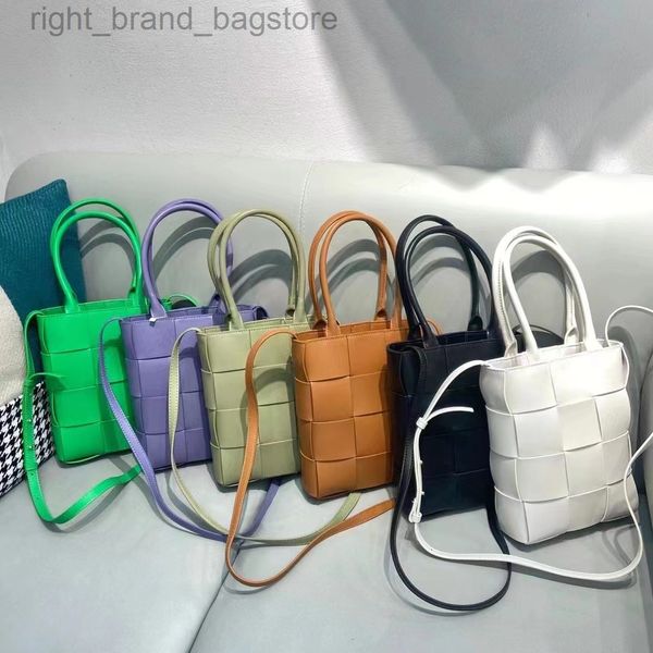 fashion luxury brand style casual women tote designer woven leather lady's handbag w220810
fashion luxury brand style casual women tote designer woven leather lady's handbag w220810