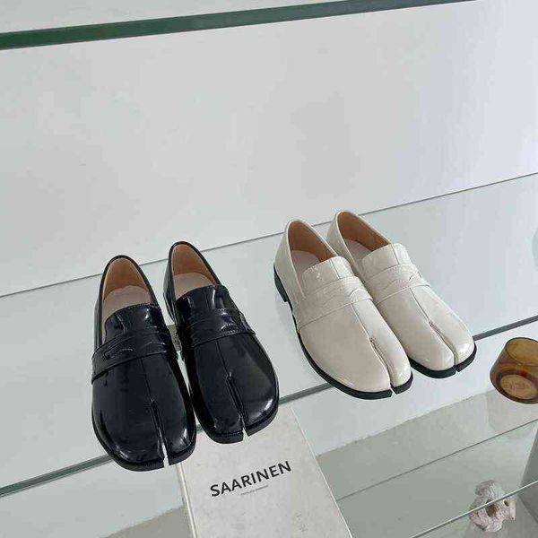 hbp dress shoes 2022 autumn new lefu split toe horse and pig french style single women's black shallow mouth fashion 220811
hbp dress shoes 2022 autumn new lefu split toe horse and pig french style single women's black shallow mouth fashion 220811