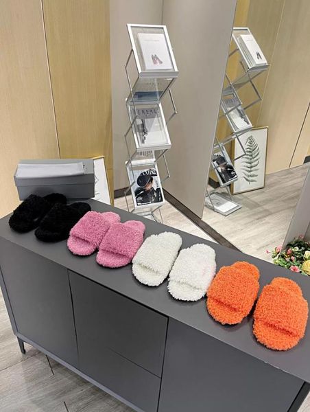 2022 designer luxury women men sandals a1 furry slide slipper sandal black faux wool leather white logo embroidery slippers fashion with box
2022 designer luxury women men sandals a1 furry slide slipper sandal black faux wool leather white logo embroidery slippers fashion with box