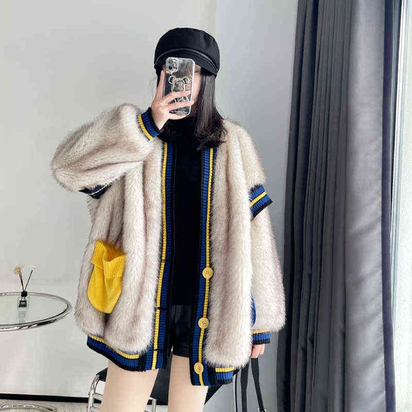 2022 women winter new v-neck faux fur coats female casual patchwork pockets jackets ladies imitation fur warm outwear g173 t220810, Black
2022 women winter new v-neck faux fur coats female casual patchwork pockets jackets ladies imitation fur warm outwear g173 t220810, Black
