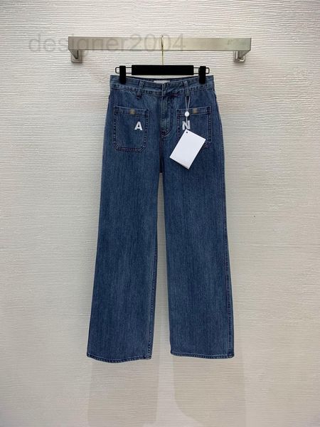 women's jeans designer autumn and winter new symmetrical double pocket metal decorative letter printed straight tube wide leg denim pan, Blue
women's jeans designer autumn and winter new symmetrical double pocket metal decorative letter printed straight tube wide leg denim pan, Blue