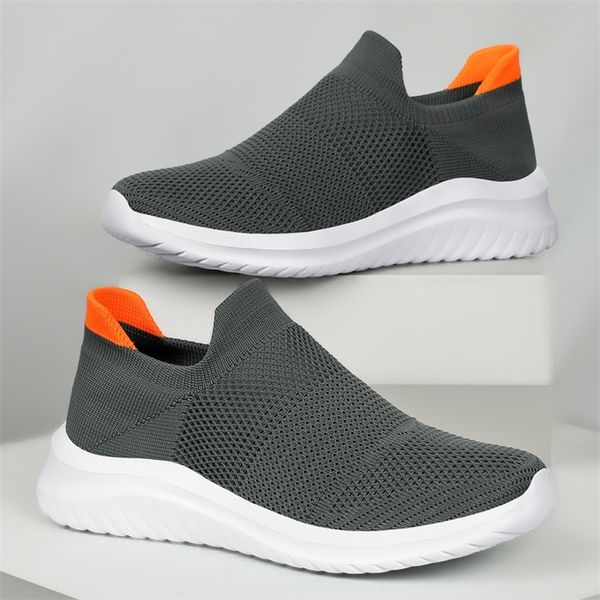 outdoor super light men sneakers fashion breathable running sport shoes quality slip on athletic footwear 220811, Black
outdoor super light men sneakers fashion breathable running sport shoes quality slip on athletic footwear 220811, Black