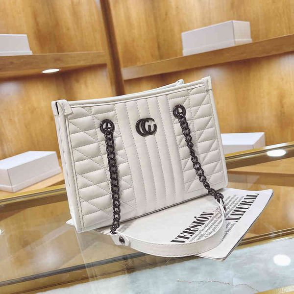 designer women's handbag original fashion new brand large capacity leather lettering shopping bag tote bag g220810
designer women's handbag original fashion new brand large capacity leather lettering shopping bag tote bag g220810