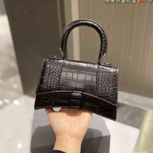 designer bags high sense bale'ciga's hourglass bag ladies hand shoulder messenger black high texture luxury bag new style fashion
designer bags high sense bale'ciga's hourglass bag ladies hand shoulder messenger black high texture luxury bag new style fashion
