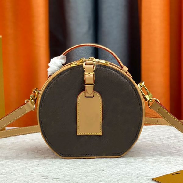 boit mini circular shoulder bag printed letters crossbody bags women handbag belt bag genuine leather box pochette wallets
boit mini circular shoulder bag printed letters crossbody bags women handbag belt bag genuine leather box pochette wallets
