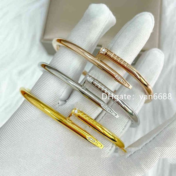 women carti bracelet rings bangles necklaces screw party wedding couple gift love fashion luxury designer with box a2, Black
women carti bracelet rings bangles necklaces screw party wedding couple gift love fashion luxury designer with box a2, Black