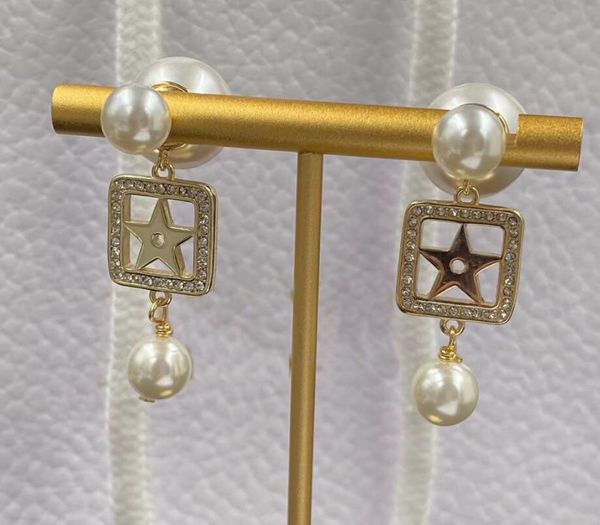 fashion designer jewelry earring pearl charm dangle ear stud eardrop earrings have stamps women lady party wedding anniversary gift with box, Golden
fashion designer jewelry earring pearl charm dangle ear stud eardrop earrings have stamps women lady party wedding anniversary gift with box, Golden