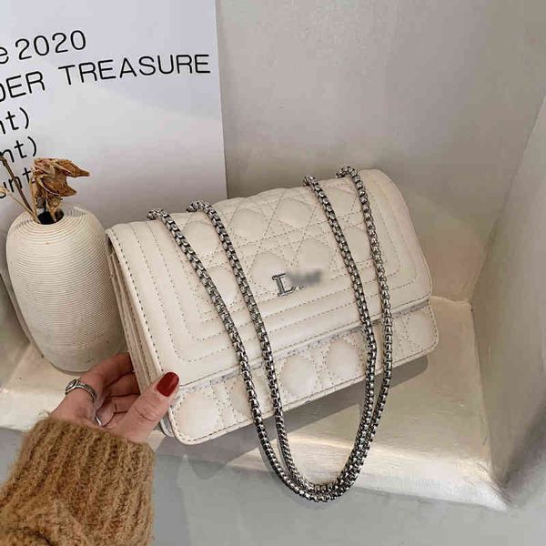 70% off online sales hand female spring 2022 new one shoulder messenger fashionable small square bag embroidered thread rhombus
70% off online sales hand female spring 2022 new one shoulder messenger fashionable small square bag embroidered thread rhombus