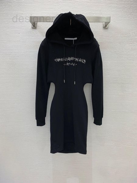casual dresses designer women's middle skirt with diamond on the chest and hollowed out waist design hip wrapped long sleeve hooded dre, Black;gray
casual dresses designer women's middle skirt with diamond on the chest and hollowed out waist design hip wrapped long sleeve hooded dre, Black;gray