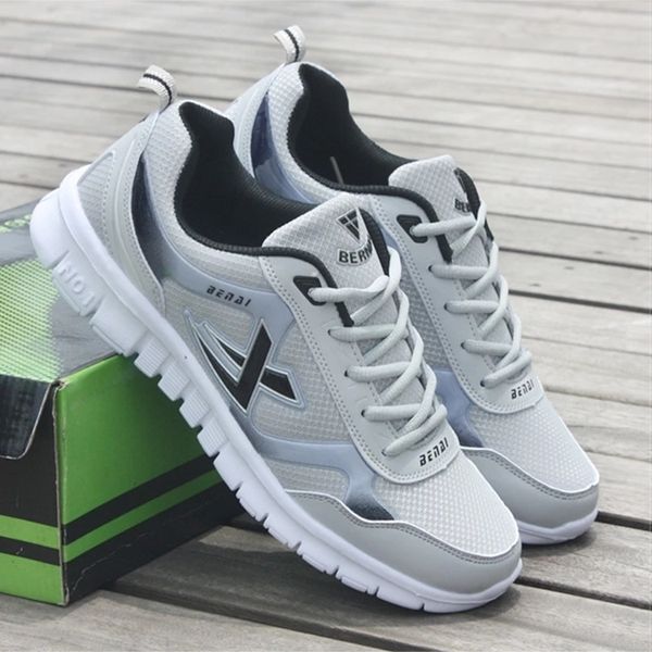 men sneakers breathable mesh male shoes fashion krasovki light trainers baskets homme 220811, Black;brown
men sneakers breathable mesh male shoes fashion krasovki light trainers baskets homme 220811, Black;brown