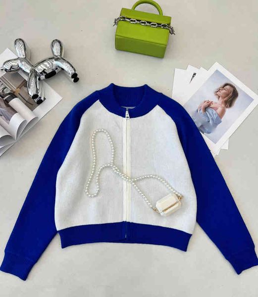 designer womens back letter logo sweaters fashion brand blue graphic panel print sweater zipper cardigan knit jackets luxury women clothing, White;black
designer womens back letter logo sweaters fashion brand blue graphic panel print sweater zipper cardigan knit jackets luxury women clothing, White;black