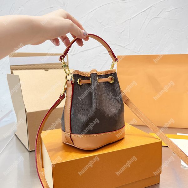 women crossbody mini pochette luxury designer shoulder bag classic bucket bags handbag nano handbags fashion cross body shopping wallet leat 
women crossbody mini pochette luxury designer shoulder bag classic bucket bags handbag nano handbags fashion cross body shopping wallet leat