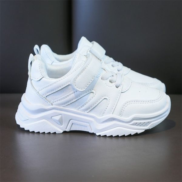 autumn kids white sneakers leisure platform light soft fashion boys girls sport shoes size 26 37 all match children trainers 220811, Black;red
autumn kids white sneakers leisure platform light soft fashion boys girls sport shoes size 26 37 all match children trainers 220811, Black;red