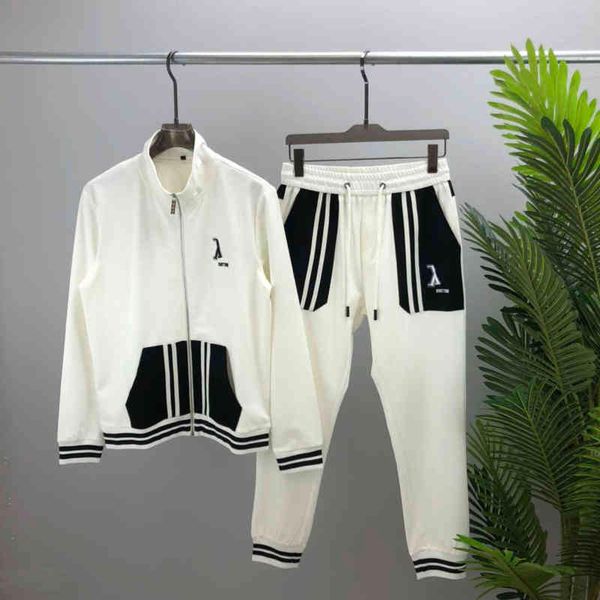 2022men fashion tracksuits casual sport tech fleece suits man fitness gym tracksuit woman breathable joggers sets letter print sportswear t2, Gray
2022men fashion tracksuits casual sport tech fleece suits man fitness gym tracksuit woman breathable joggers sets letter print sportswear t2, Gray