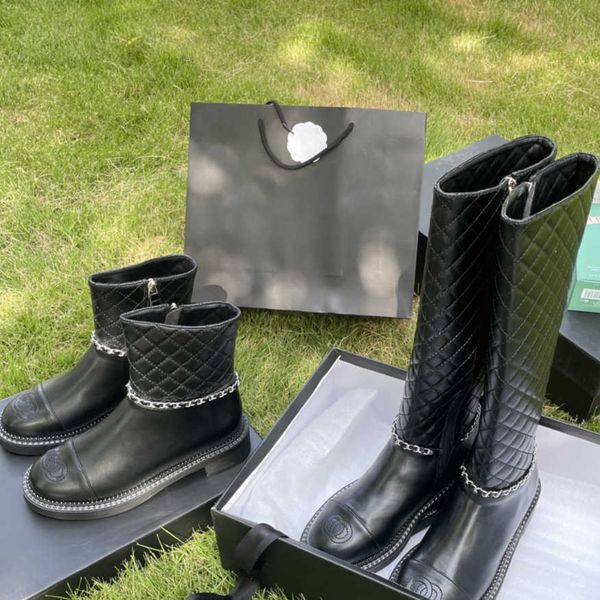 women ladies platform side zip thick heels long boots ankle chain black leather quilted martin boot paris fashion outdoor casual booties
women ladies platform side zip thick heels long boots ankle chain black leather quilted martin boot paris fashion outdoor casual booties