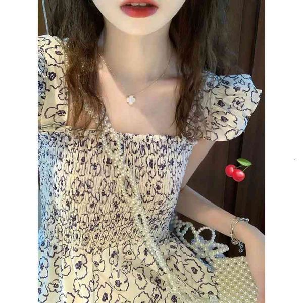 casual dresses little fly sleeve dress women's summer gentle style square neck broken flowers look thin tea break niche suspender skirt, Black;gray
casual dresses little fly sleeve dress women's summer gentle style square neck broken flowers look thin tea break niche suspender skirt, Black;gray