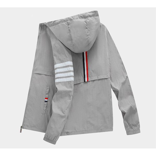 men waterproof wind breaker coat zipper hoodie jacket quick drying sports outwear wind sr jackets raincoat sport, Black;brown
men waterproof wind breaker coat zipper hoodie jacket quick drying sports outwear wind sr jackets raincoat sport, Black;brown