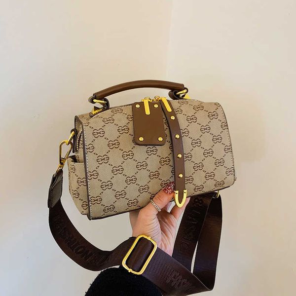 women bags backpack classic square purse leather luxury designer body pillow zhouzhoubao123 handbag high-capacity solid crossbody bag colors
women bags backpack classic square purse leather luxury designer body pillow zhouzhoubao123 handbag high-capacity solid crossbody bag colors