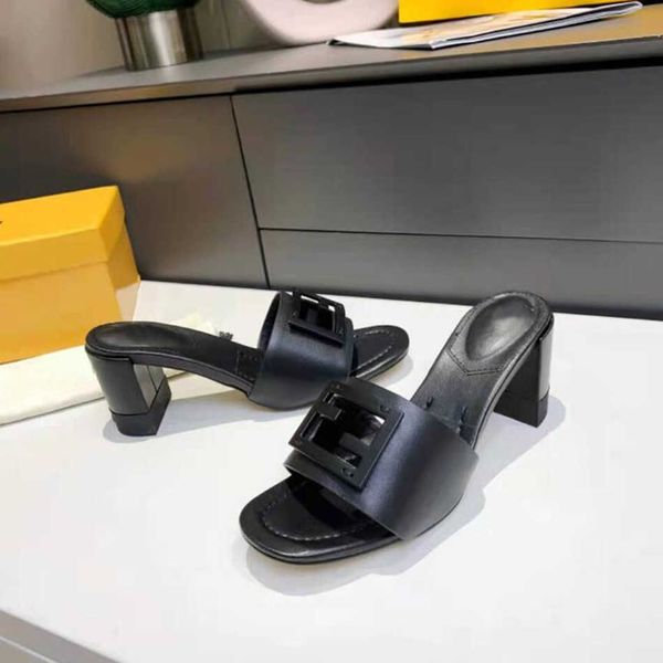 luxury fdi sandals slipper women summer pump famous calfskin chunky heel slingback heeled design paris lady evening dress round head high, Black
luxury fdi sandals slipper women summer pump famous calfskin chunky heel slingback heeled design paris lady evening dress round head high, Black