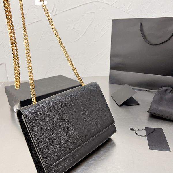 fashion designer shoulder bags woman bag genuine leather handbags retro blassic luxurious cowhide flip cover chain famous
fashion designer shoulder bags woman bag genuine leather handbags retro blassic luxurious cowhide flip cover chain famous