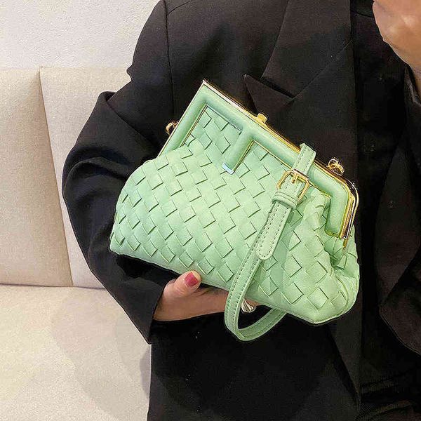 texture french bag 2023 new women's sling one shoulder messenger clip buckle shell purses
texture french bag 2023 new women's sling one shoulder messenger clip buckle shell purses