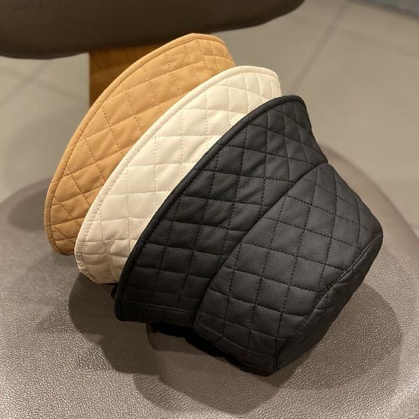 winter warm women casual pu leather plaid print bucket hat floppy panama cap gorros fishing sun hat fisherman cap present y220818, Blue;gray
winter warm women casual pu leather plaid print bucket hat floppy panama cap gorros fishing sun hat fisherman cap present y220818, Blue;gray