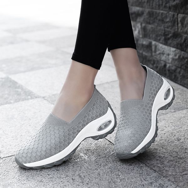 running shoes low knitting fashion men casual shoes designers white black mens sneakers outdoors 30
running shoes low knitting fashion men casual shoes designers white black mens sneakers outdoors 30