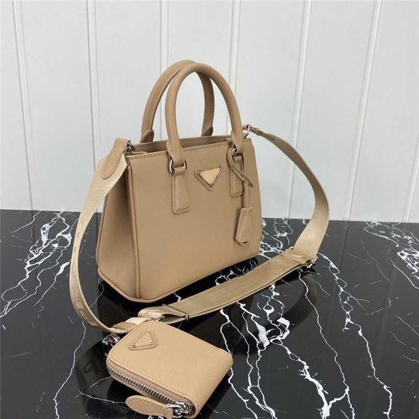 women bags backpack classic square purse leather luxury designer body pillow zhouzhoubao123 handbag high-capacity solid crossbody bag colors
women bags backpack classic square purse leather luxury designer body pillow zhouzhoubao123 handbag high-capacity solid crossbody bag colors