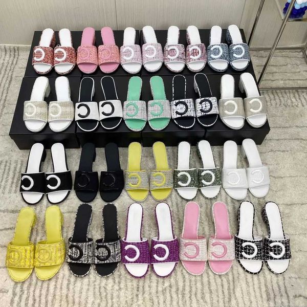 2022 new style designer slippers fashion women tweed sandals letter flats slip on beach mule embroidery slides lady girls macaron platform, Black
2022 new style designer slippers fashion women tweed sandals letter flats slip on beach mule embroidery slides lady girls macaron platform, Black