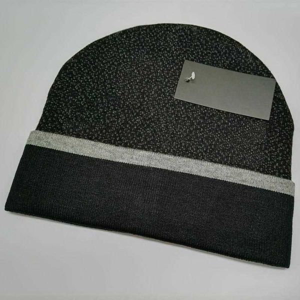 fashion designer men winter beanie knitted cotton warm hat classical sports skull caps ladies casual outdoor stripe cap, Blue;gray
fashion designer men winter beanie knitted cotton warm hat classical sports skull caps ladies casual outdoor stripe cap, Blue;gray