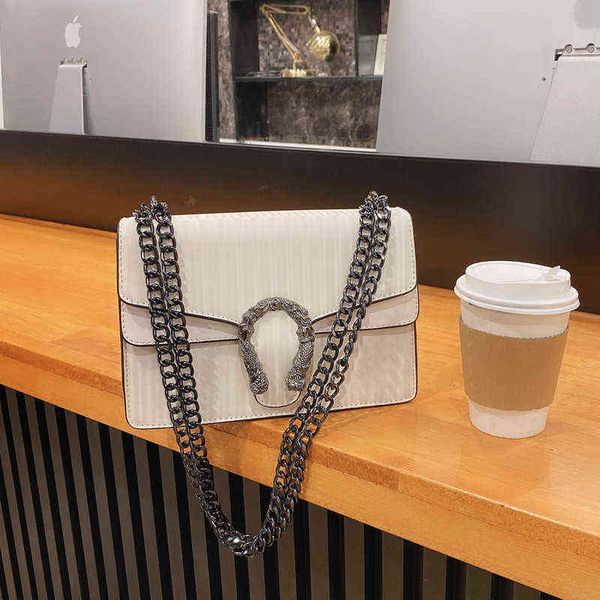women bag2022 new version shoulder bag four seasons messenger chain small square bag purses
women bag2022 new version shoulder bag four seasons messenger chain small square bag purses