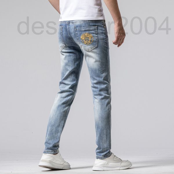 men's jeans designer summer light jeans men's slim fit small feet elastic whitening hong kong trend embroidery medusa xe0a, Blue
men's jeans designer summer light jeans men's slim fit small feet elastic whitening hong kong trend embroidery medusa xe0a, Blue