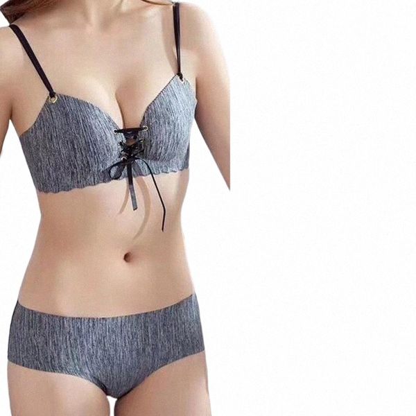 fashion women seamless underwear no underwire female bralette beauty back lingerie ladies bra super push-up bras j9cu#, Red;black
fashion women seamless underwear no underwire female bralette beauty back lingerie ladies bra super push-up bras j9cu#, Red;black