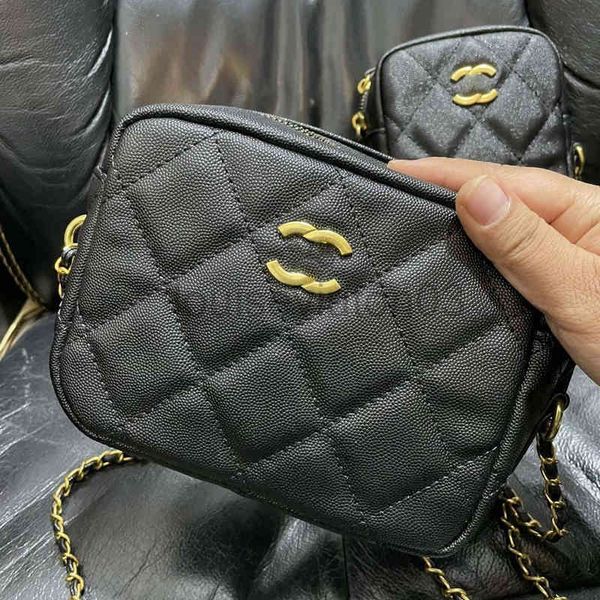 designer channel bag tote shoulder handbag man woman caviar adjustable buckle camera bag rhombic lattice embroidered thread chain single mes
designer channel bag tote shoulder handbag man woman caviar adjustable buckle camera bag rhombic lattice embroidered thread chain single mes