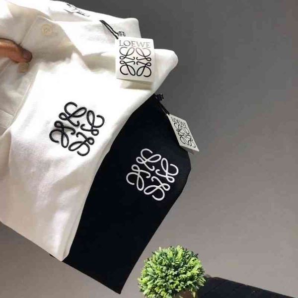 t-shirt 2022 designer shirt loew's polo shirt chest embroidery classic pure cotton loose men's and women's lovers t-shirt sum, Black
t-shirt 2022 designer shirt loew's polo shirt chest embroidery classic pure cotton loose men's and women's lovers t-shirt sum, Black