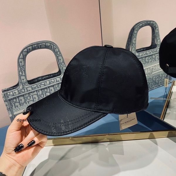 designer burbrerys caps b familys new dark flower zhanma net red same baseball cap wo fashion trend versatile korean and womens hats, Blue;gray
designer burbrerys caps b familys new dark flower zhanma net red same baseball cap wo fashion trend versatile korean and womens hats, Blue;gray