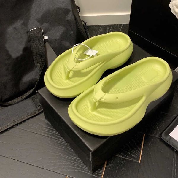 2022 designers mens rubber slides platform womens thong slippers fashion luxurys thick bottom flats sandals summer beach shoes loafers gear, Black
2022 designers mens rubber slides platform womens thong slippers fashion luxurys thick bottom flats sandals summer beach shoes loafers gear, Black
