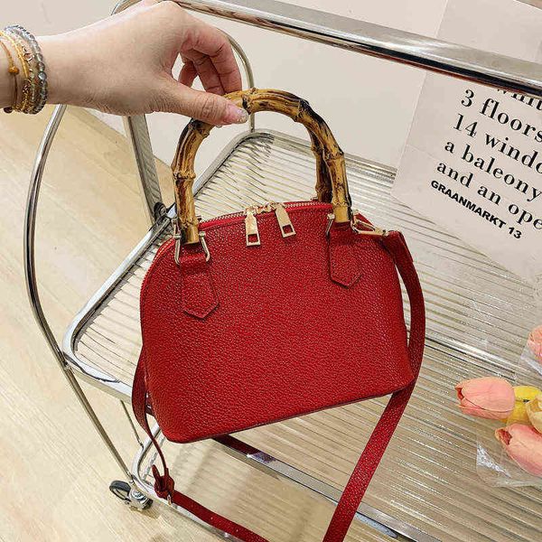 handbags small 2022 new women's versatile hand one shoulder messenger shell hands