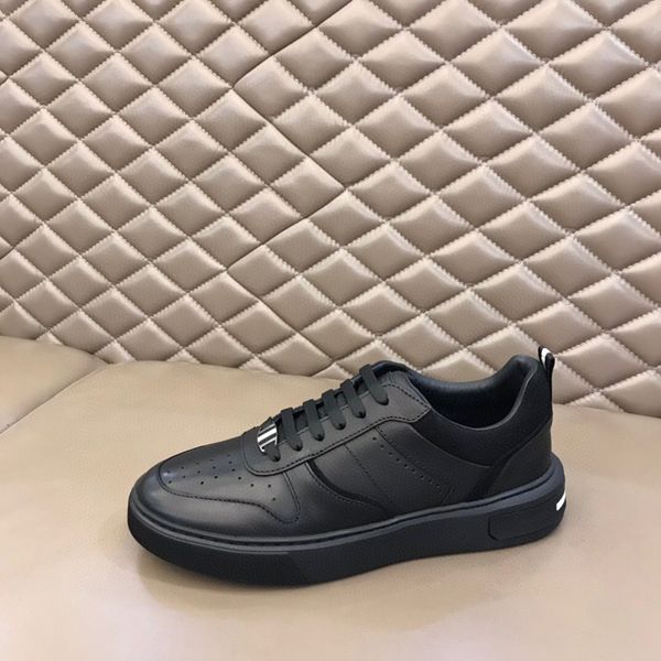 popular brands men sneakers shoes suede leather side stamped logo rubber pebble sports low-skateboard walking eu38-46 original box, Black
popular brands men sneakers shoes suede leather side stamped logo rubber pebble sports low-skateboard walking eu38-46 original box, Black