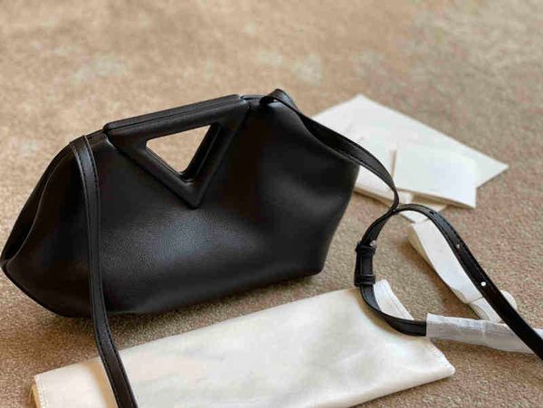 tote designer bottegas handbag women letter print luxury shoulder bags leather crossbody female shopping bucket lady purses zhouzhoubao123 f
tote designer bottegas handbag women letter print luxury shoulder bags leather crossbody female shopping bucket lady purses zhouzhoubao123 f